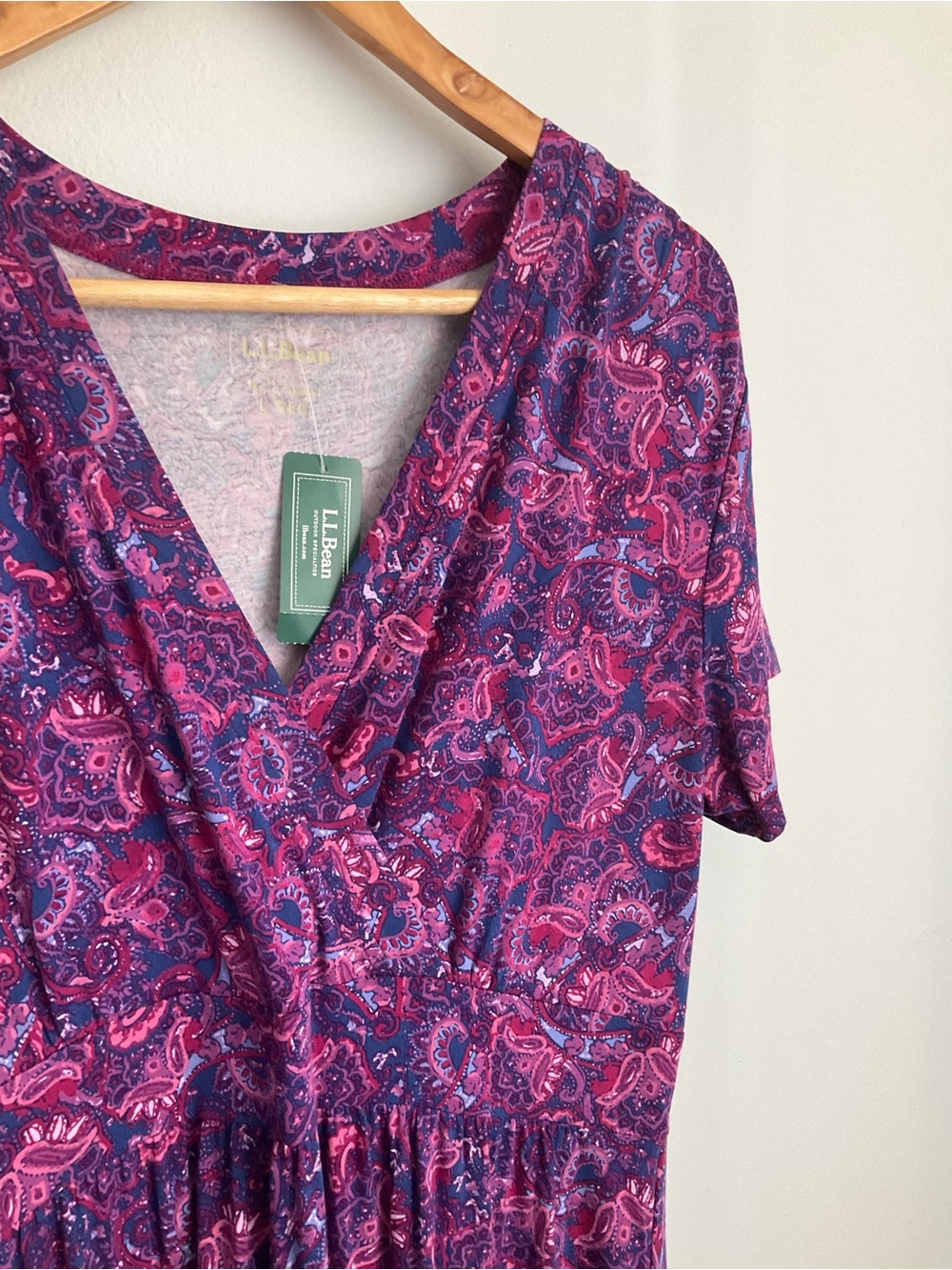 L.L. Bean Large Purple and Pink Paisley Midi Dress NWT - Picture 3 of 9